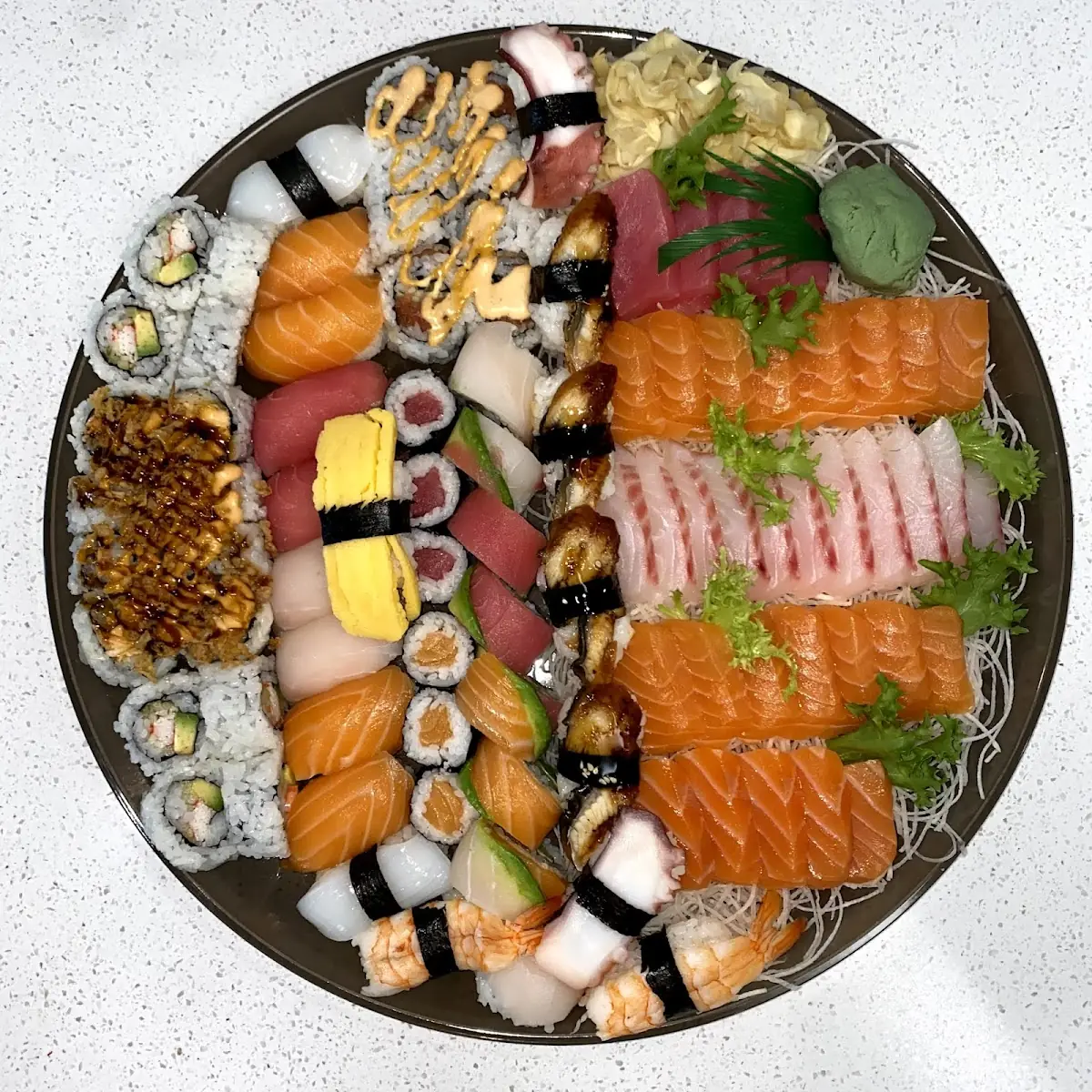Sushi Sashimi Platter