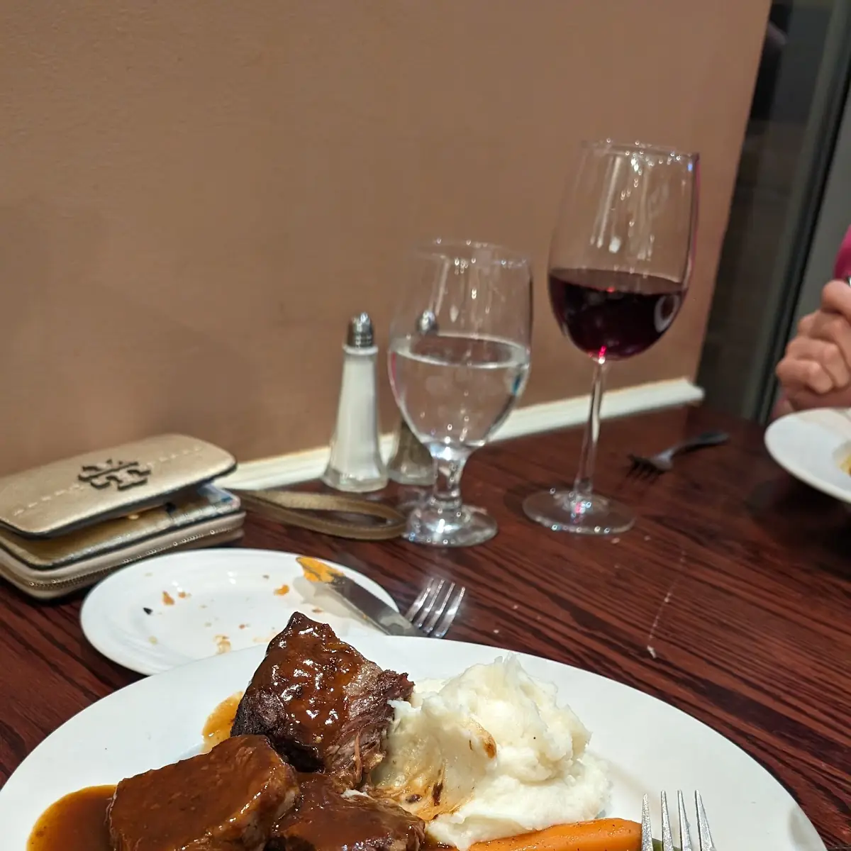 Braised Beef with Mashed Potatoes