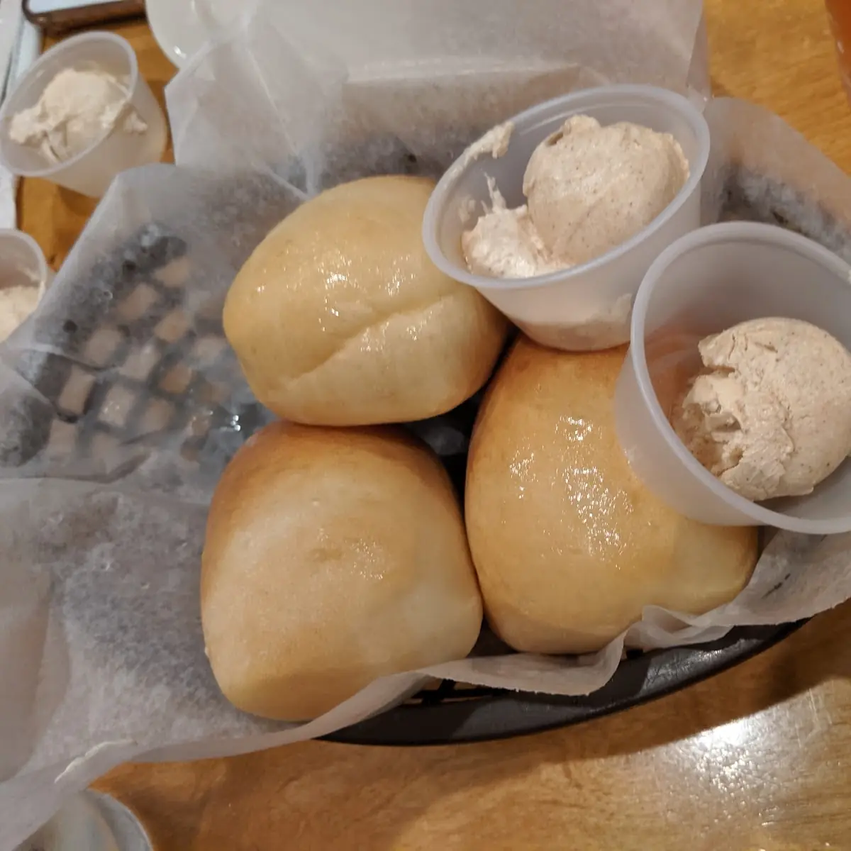 Rolls w Cinnamon Sugar