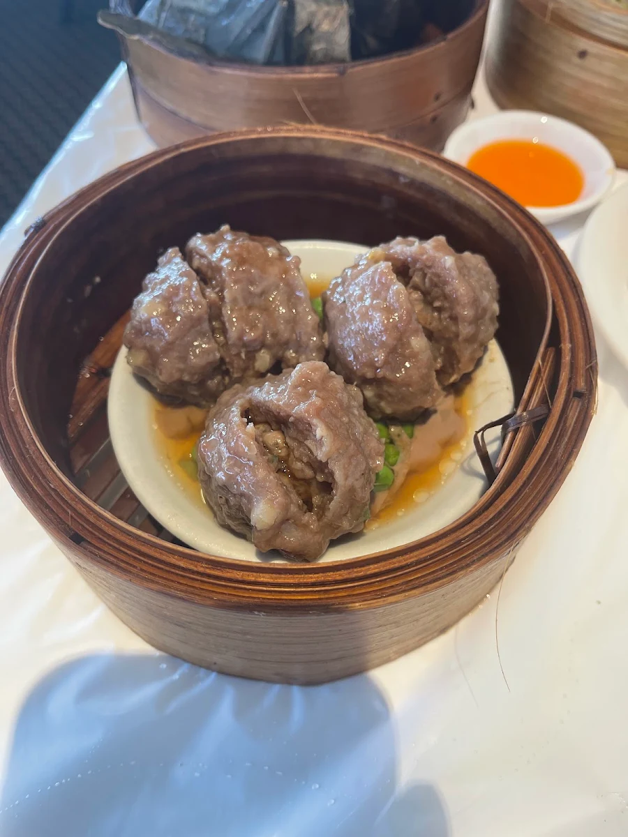 Steamed Minced Beef Balls