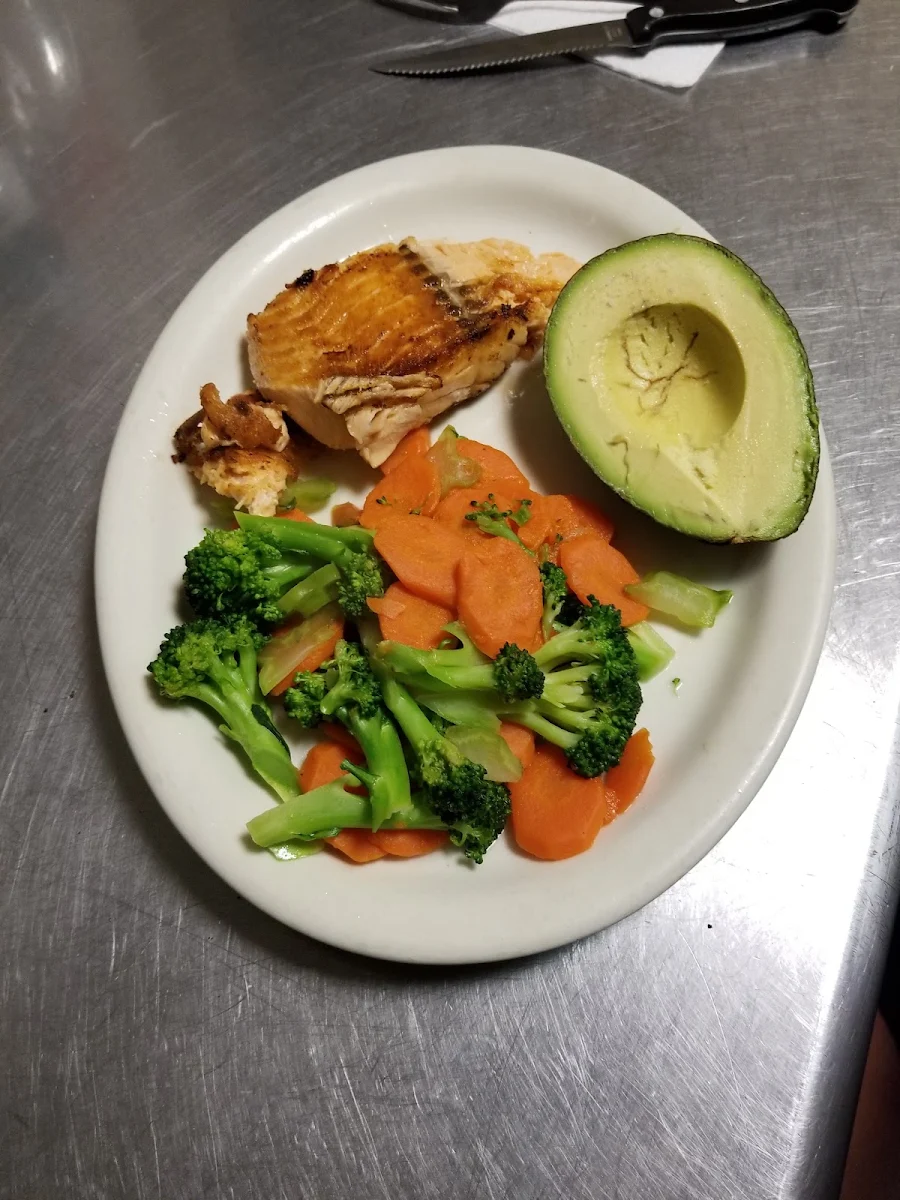Salmon A la Parrillada de Verduras Biryani