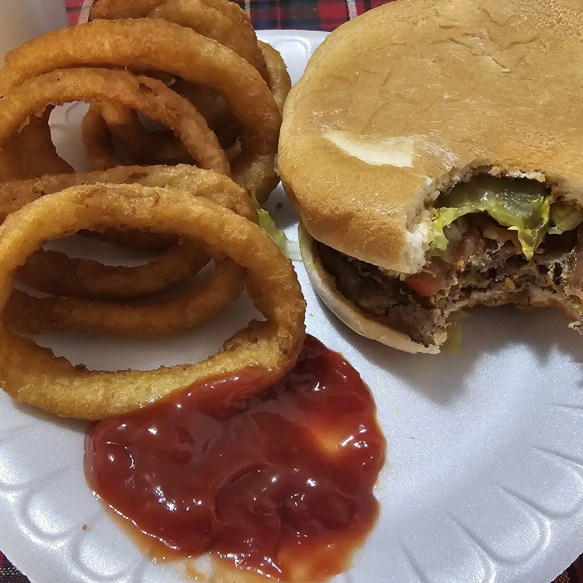 Cheeseburger and Onions Rings