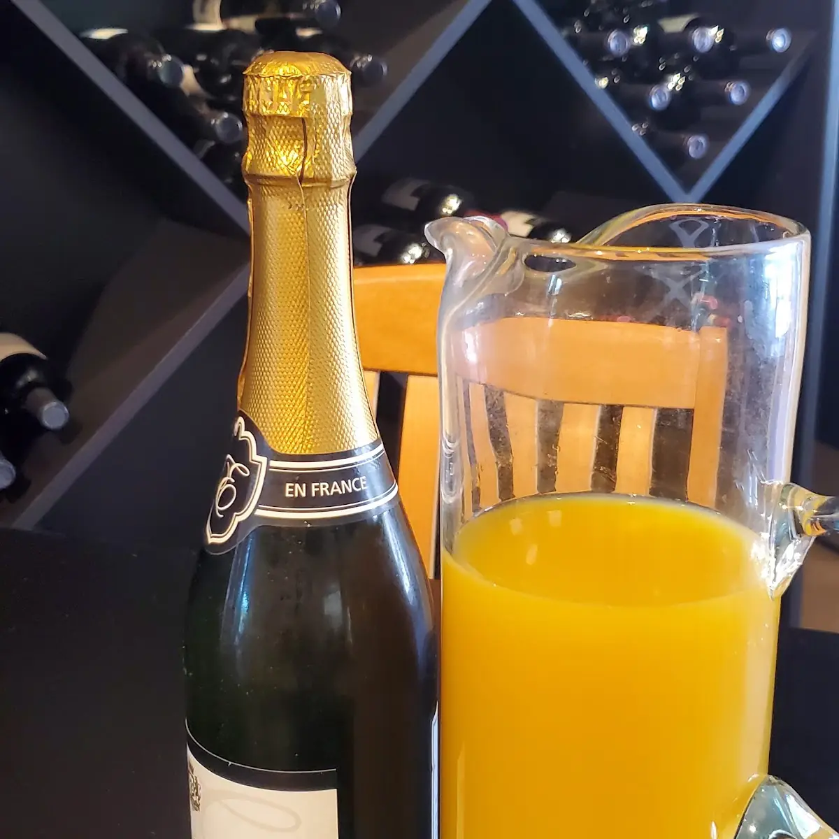 Sunday Brunch Bottomless Mimosas