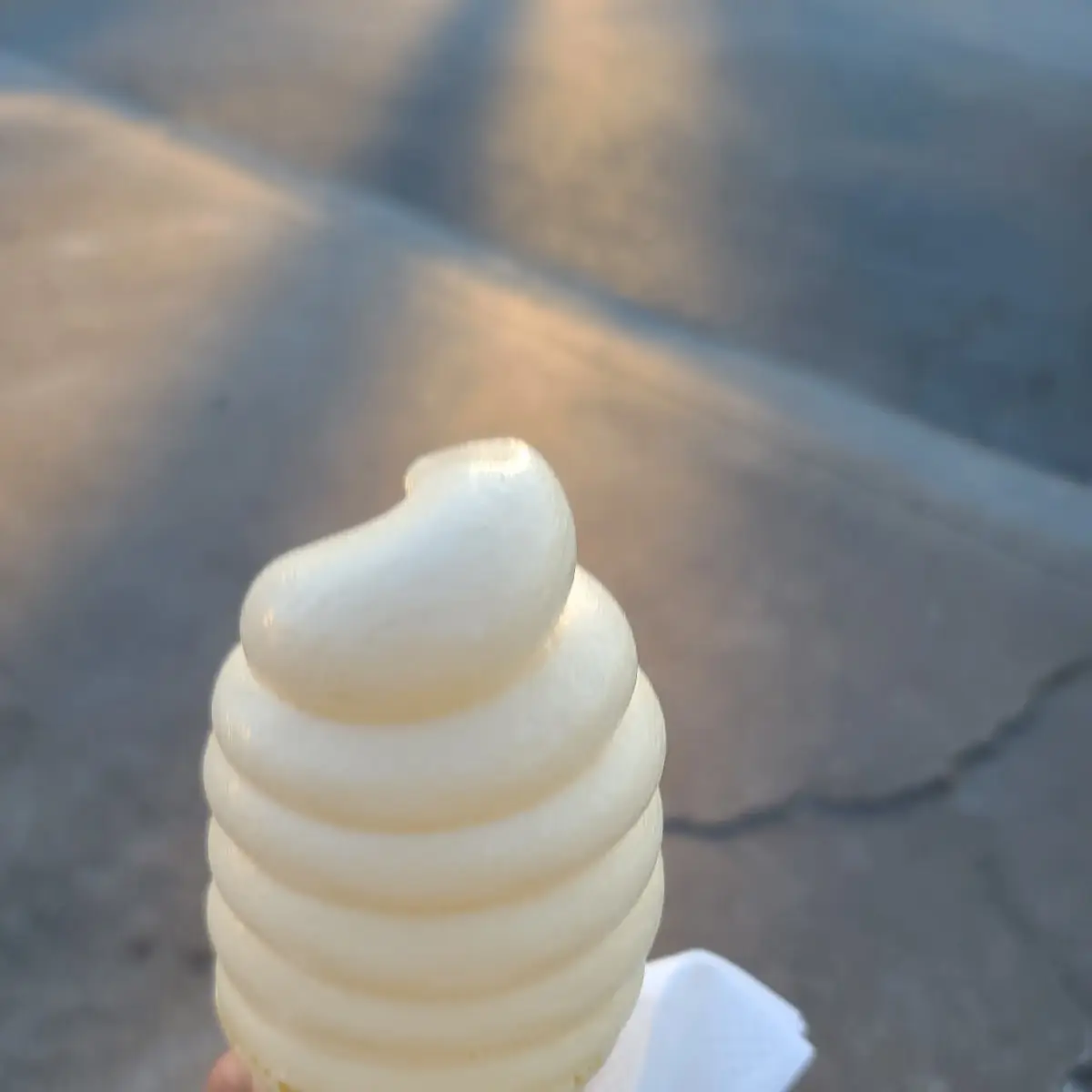 Large Vanilla Cone