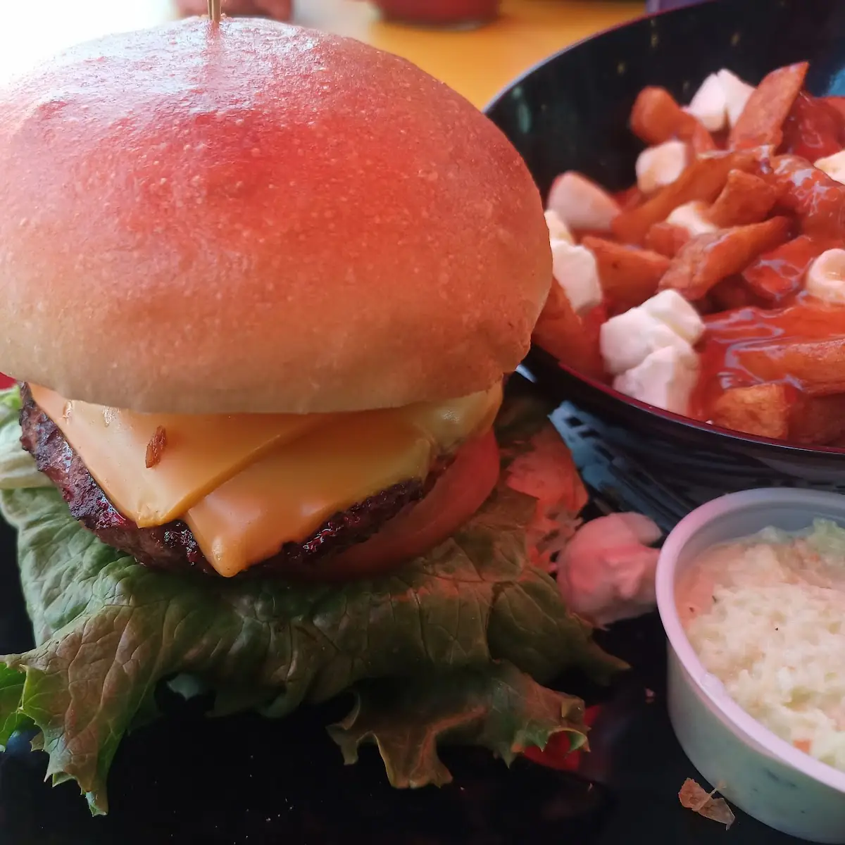 The Classic Pub Burger