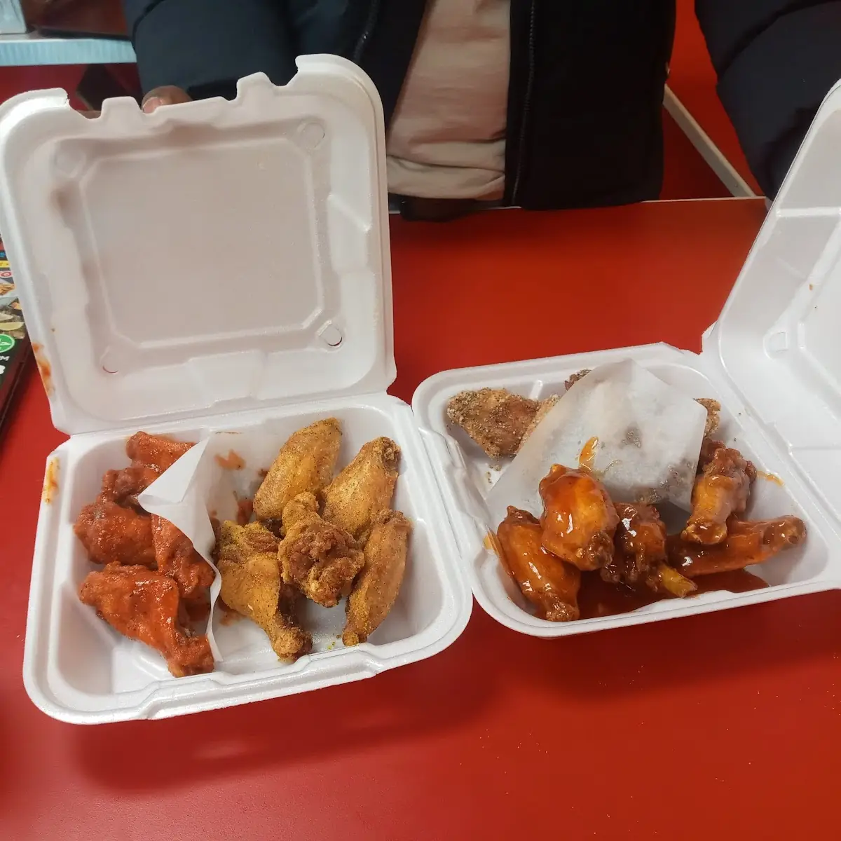 Buffalo Wings Bone in Combo