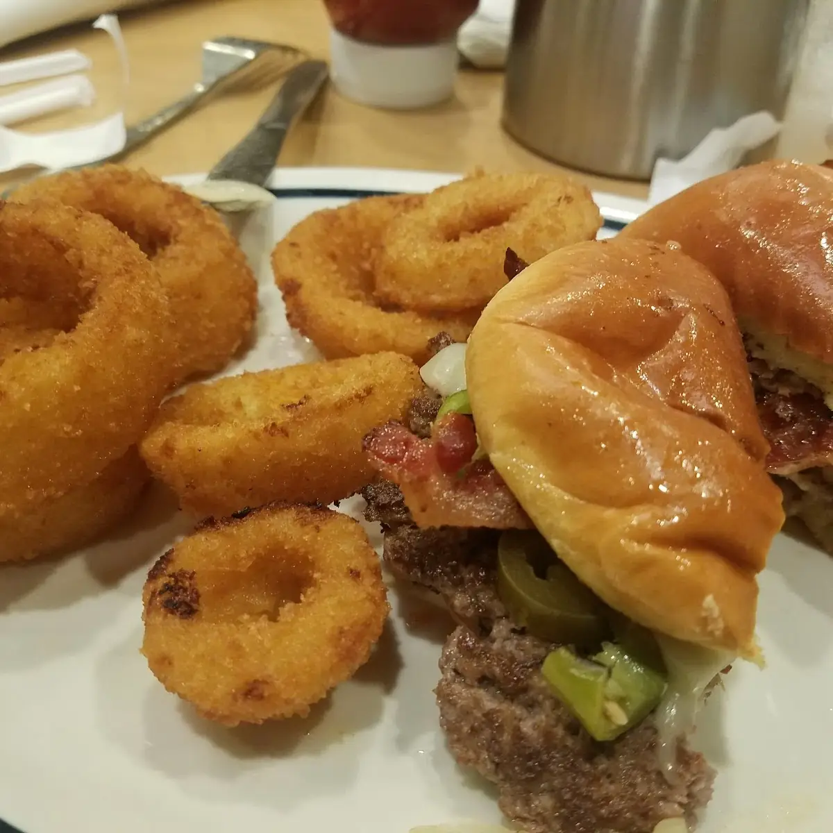 Serrano Burger