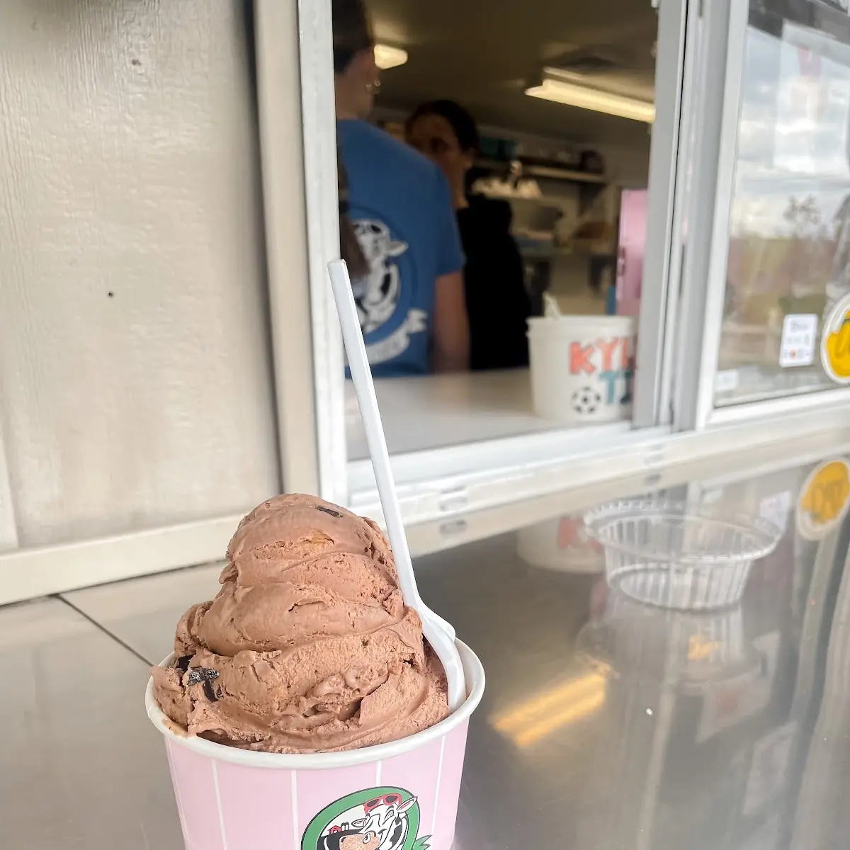 Small Chocolate Peanut Butter