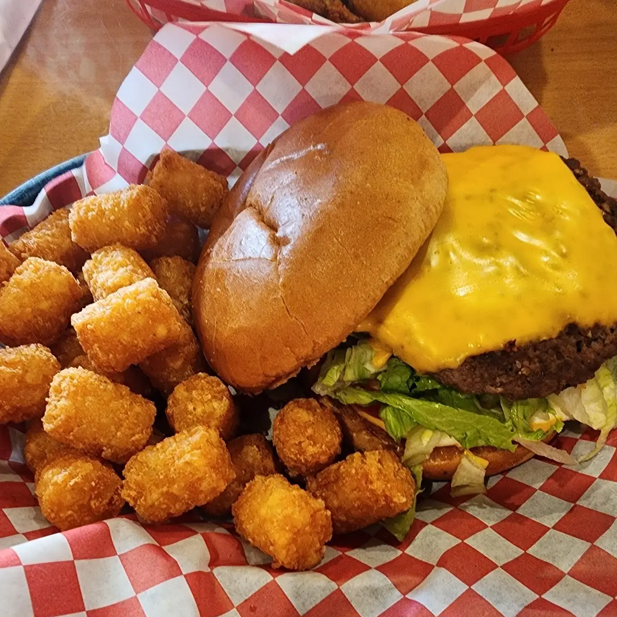 Cheese Burger and Tots