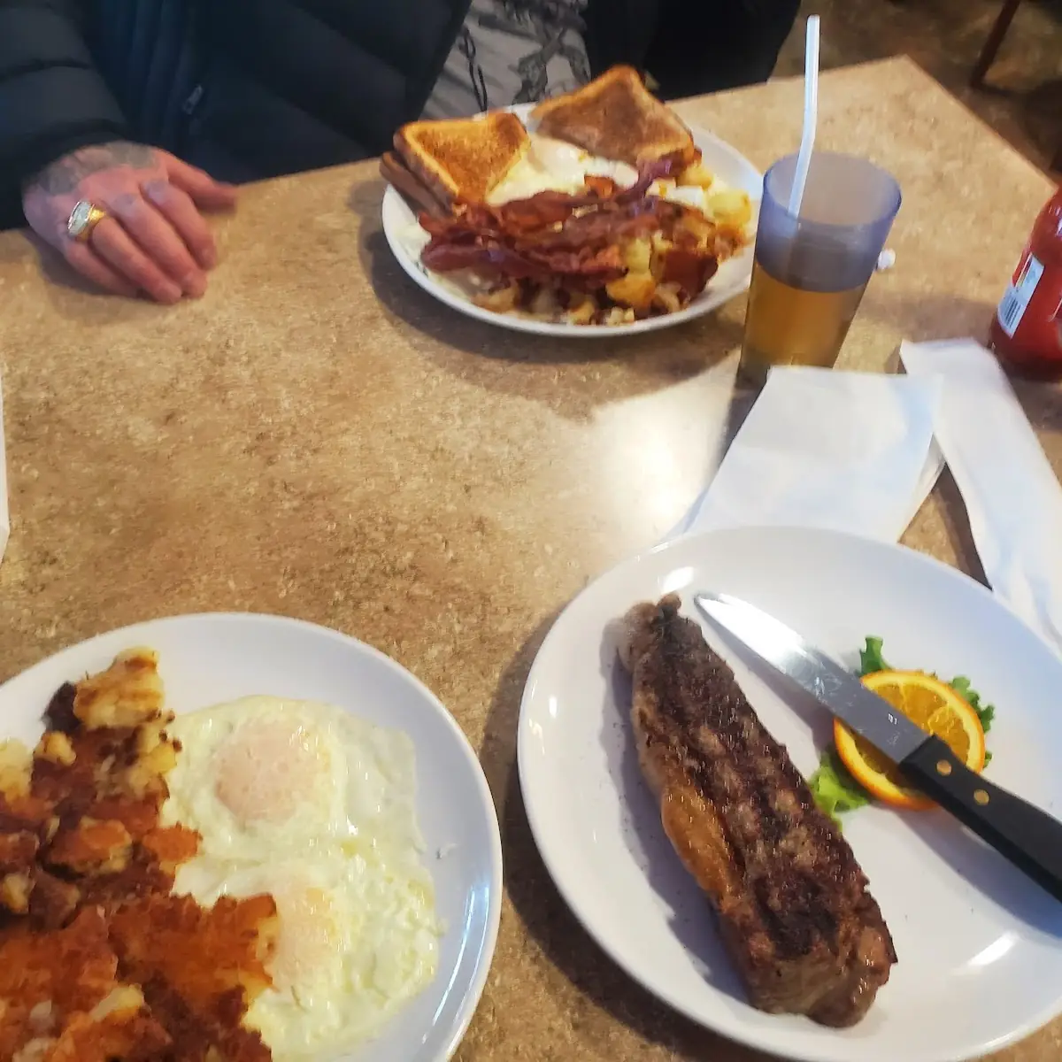 Cattelmans Steak & Eggs