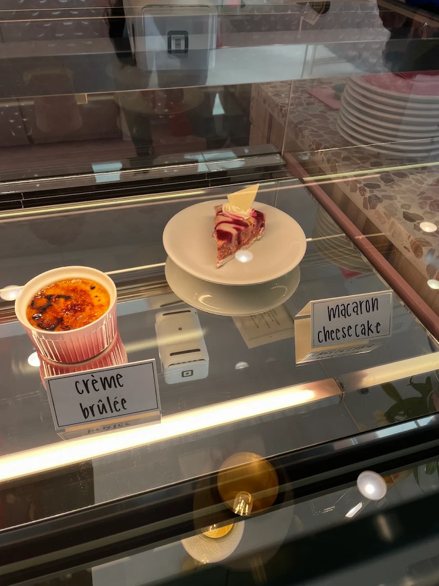 Macaron Cheesecake and Crème Brûlée