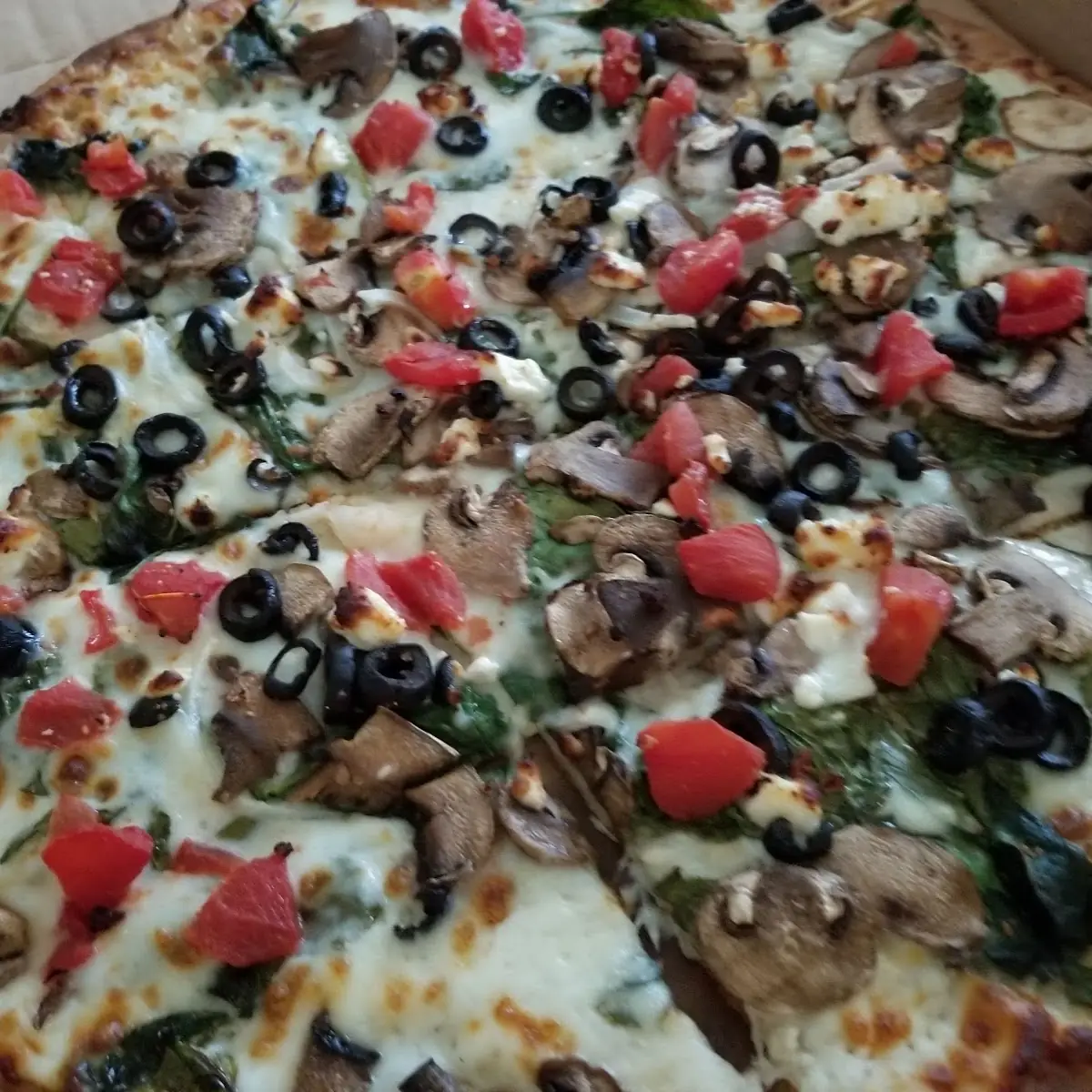 Thin Crust Pacific Veggie Pizza