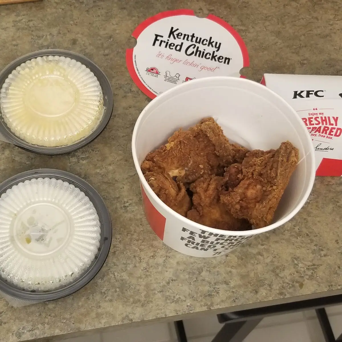 Fried Chicken w Sides