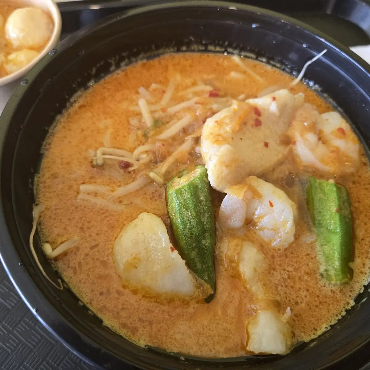 Kari Fish Ball Soup