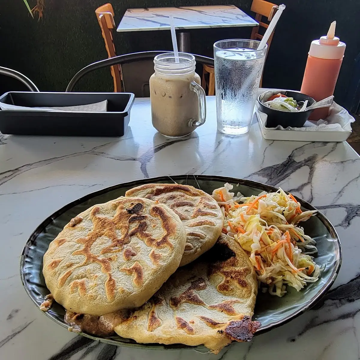 Pupusas Revueltas