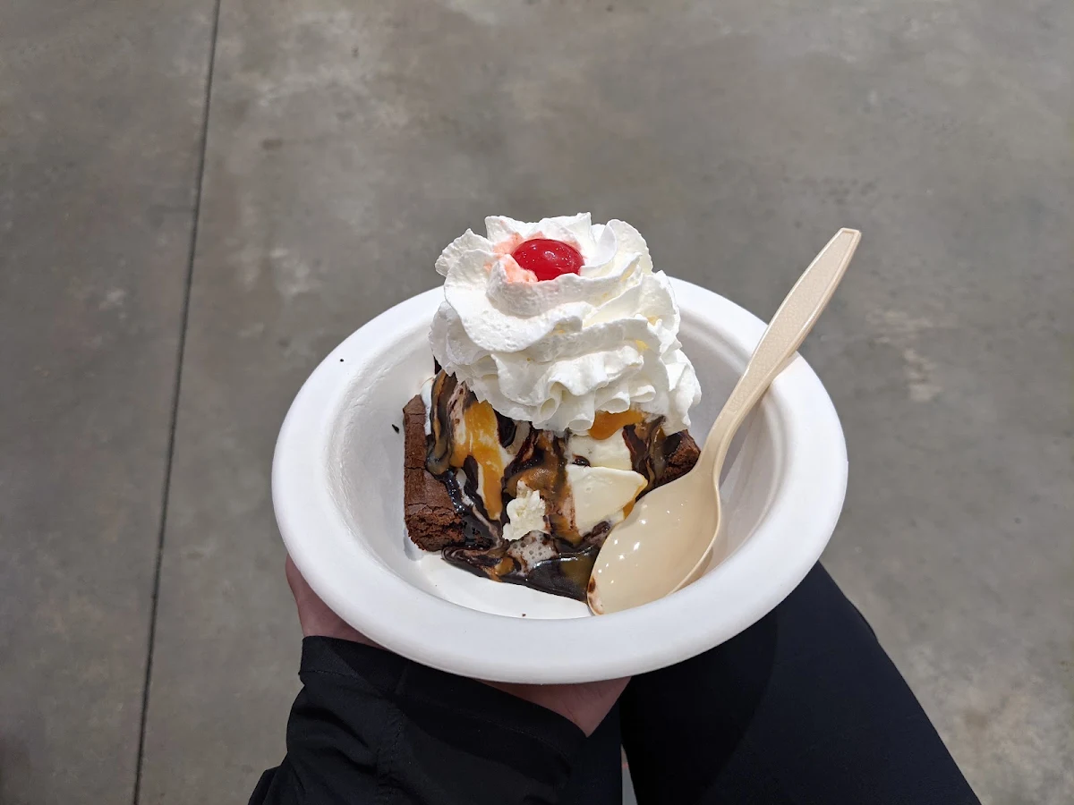 Brownie Sundae