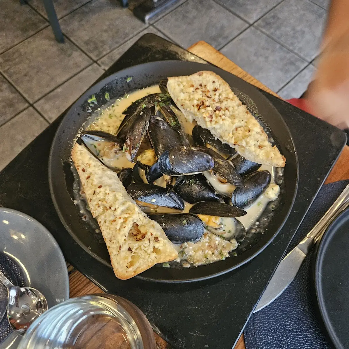Cabrales Blue Cheese Mussels