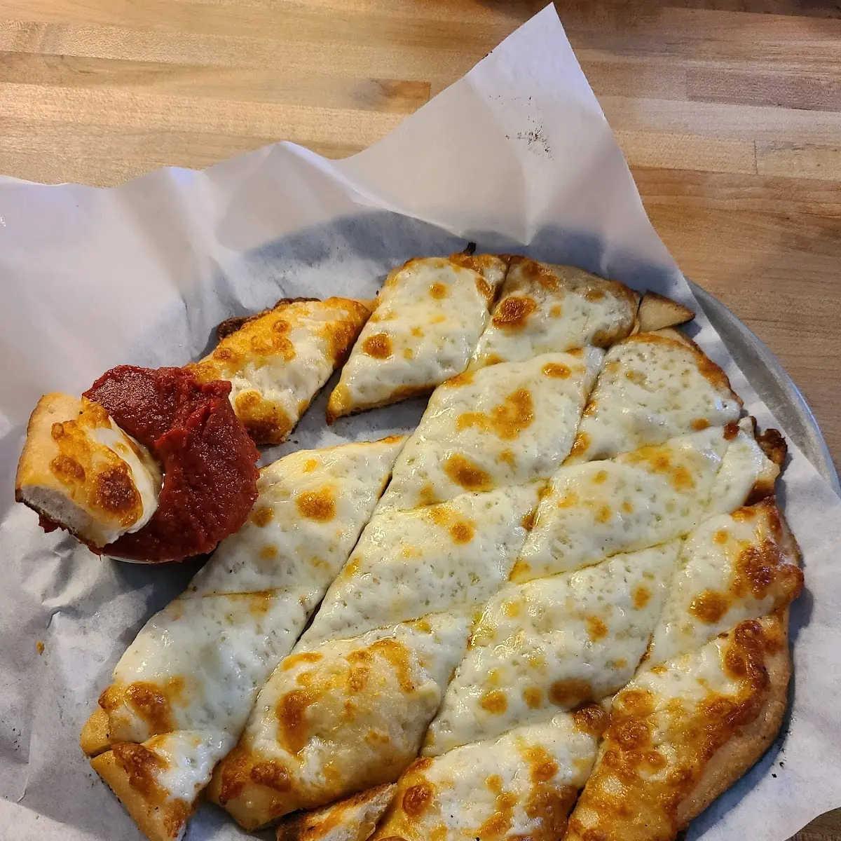Breadsticks or Cheesy Bread