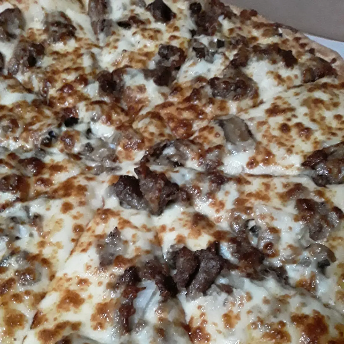 Steak and Mushroom Pizza