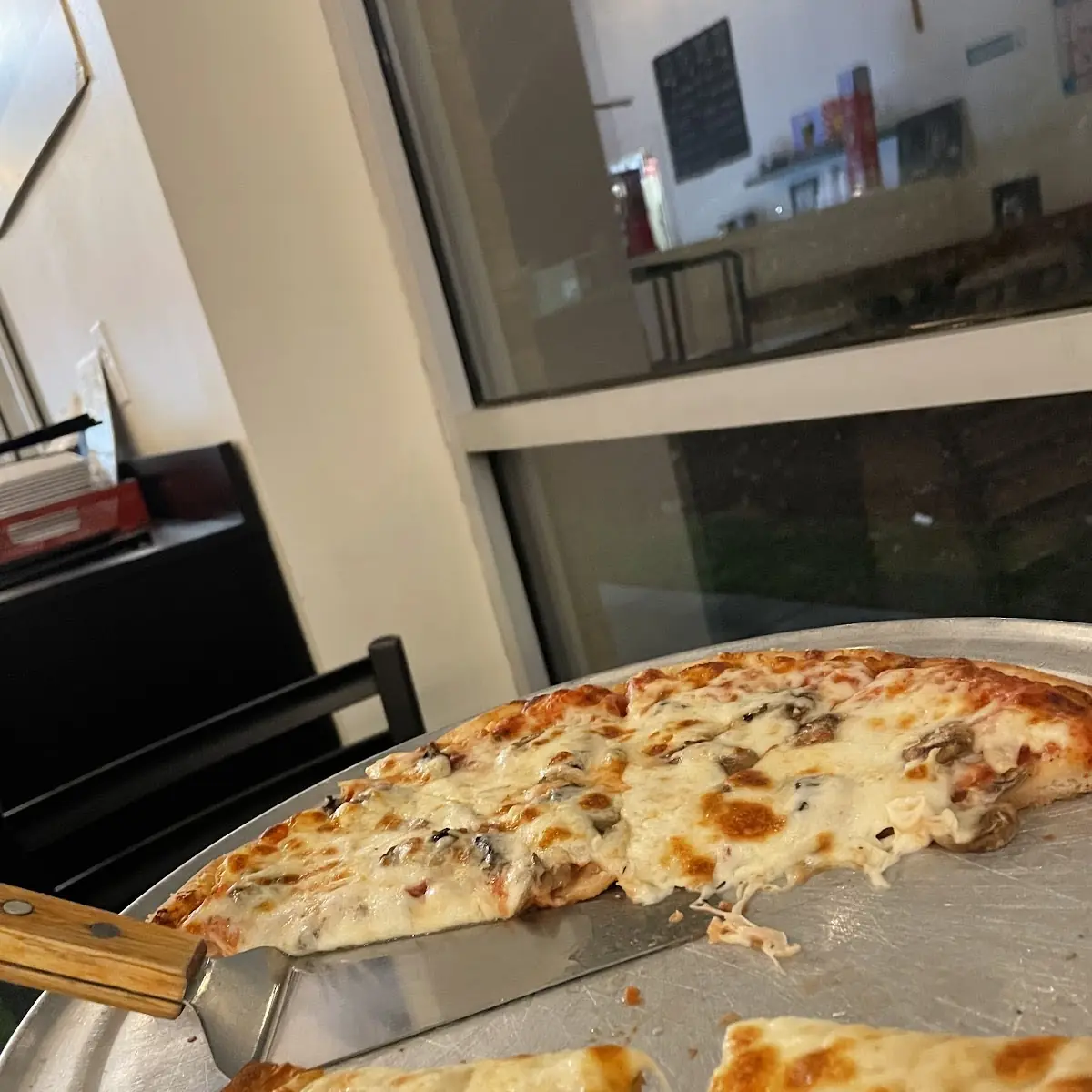 Mushroom Pizza
