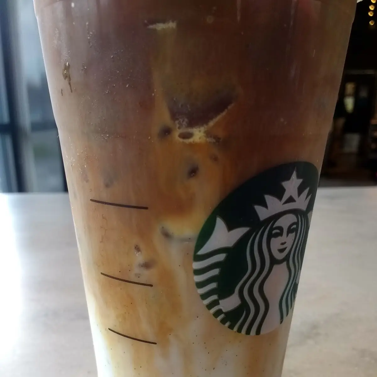 Iced Vanilla Bean Latte
