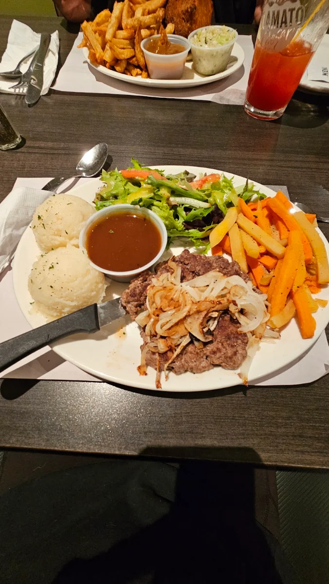 Hamburger Steak, Restaurant à la rive