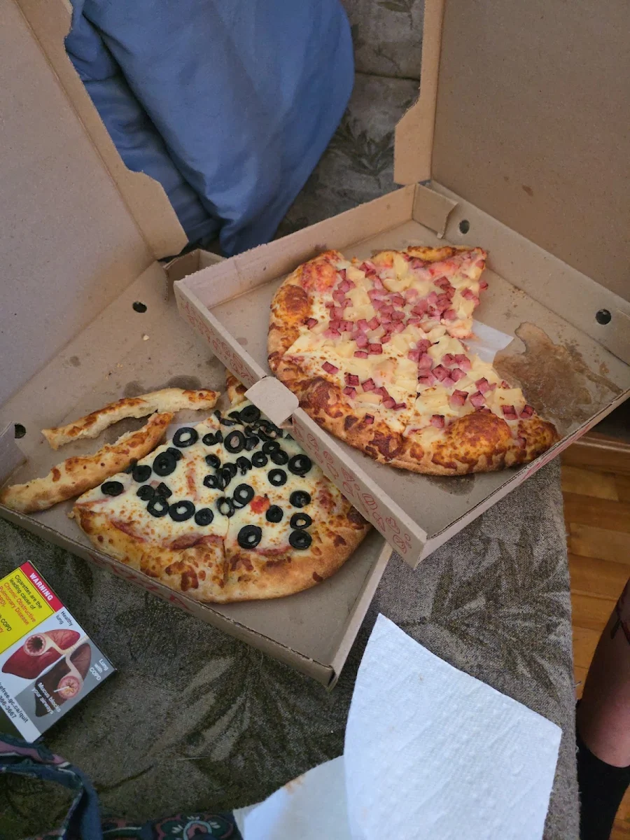 Highlights, Pizza Miss Calgary - Pizza 2 pour 1
