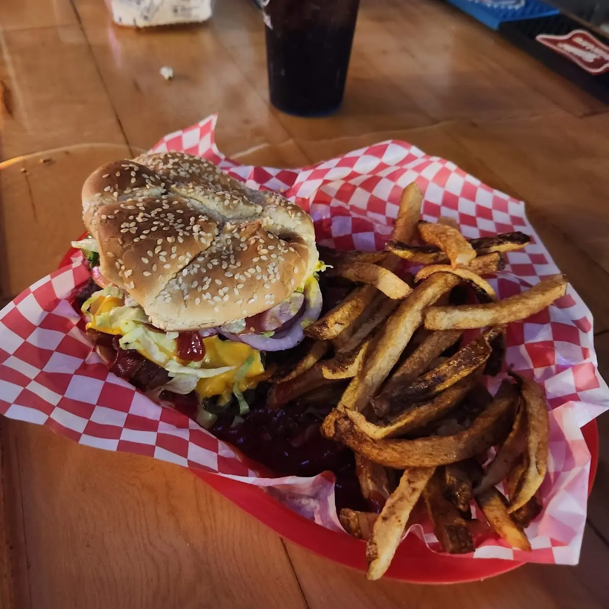 Cheeseburger and Onion Rings