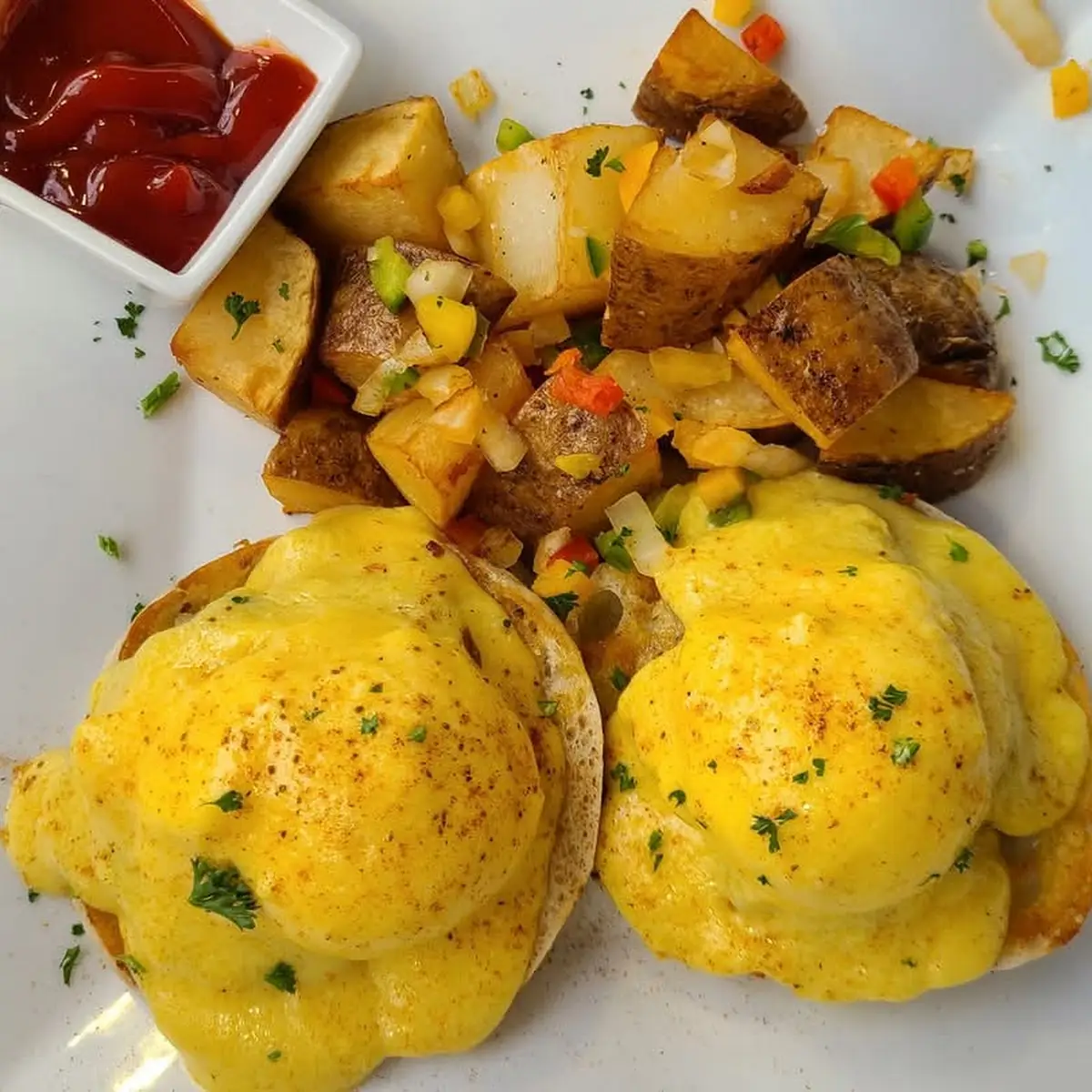 Crab Benedict
