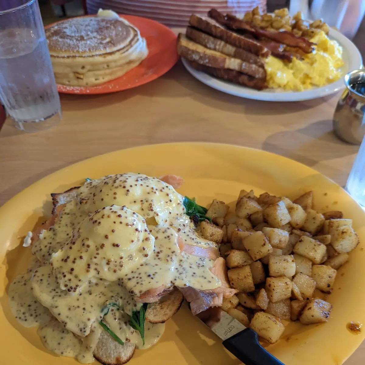 Salmon Benedict