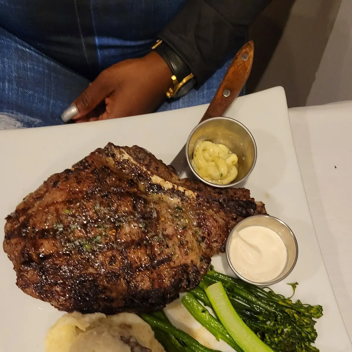 Rib Eye with Mashed Potatoes & Broccolini