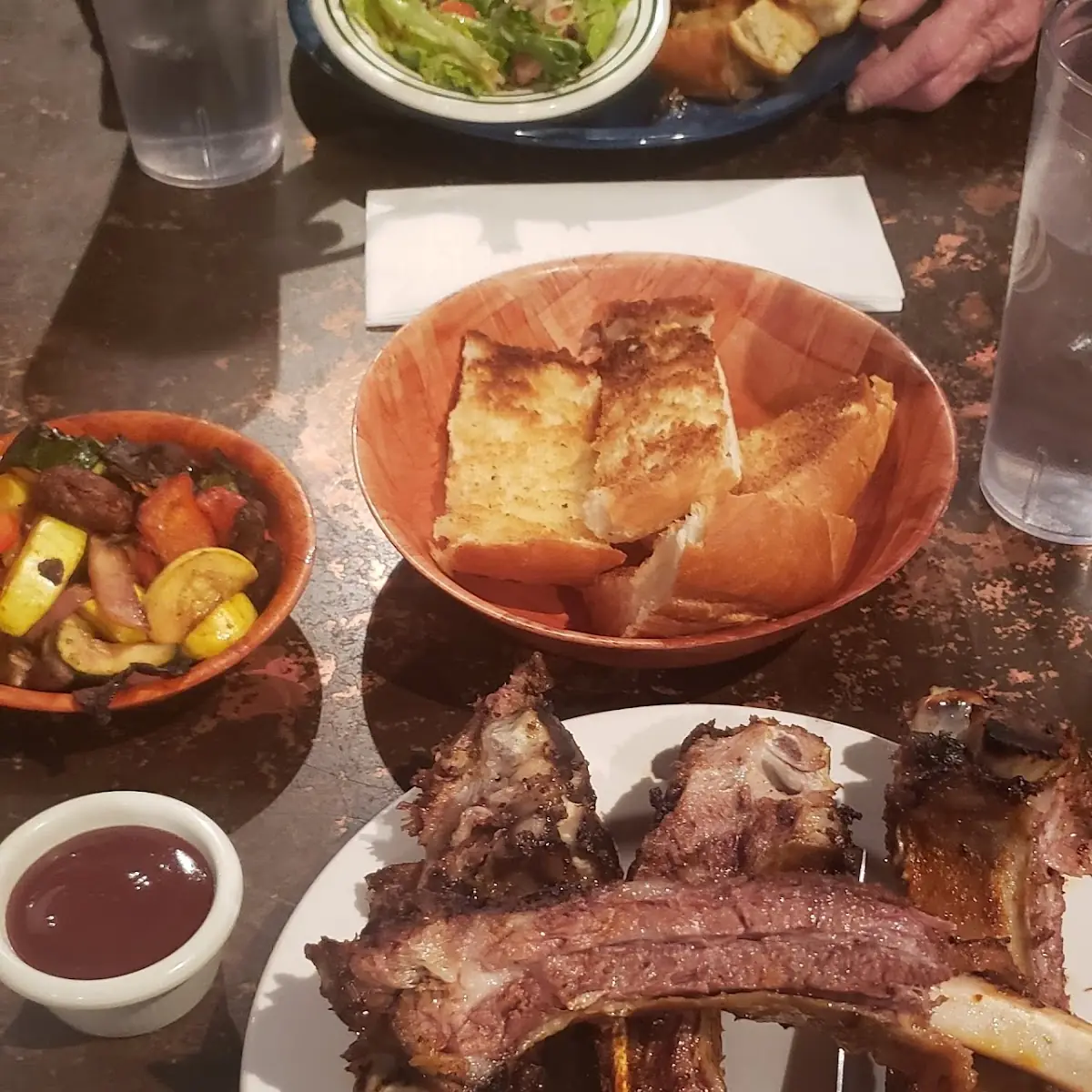 Ribs with Grilled Vegetables
