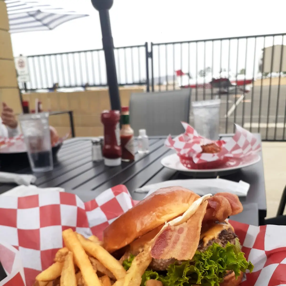 Riverside Bacon Cheeseburger