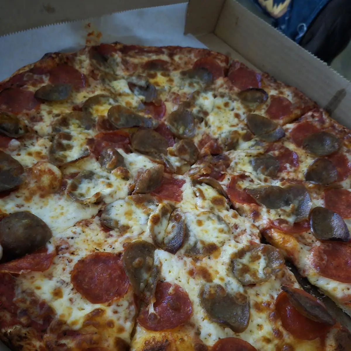 Nanny's Meat Lovers Pizza