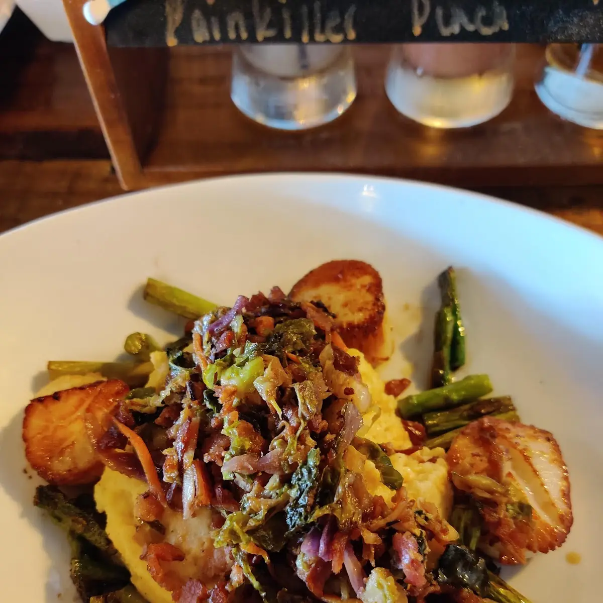 Seared Scallops with Cheddar Grits and Asparagus