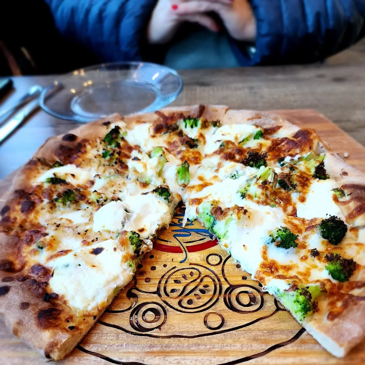 White Pizza with Broccoli