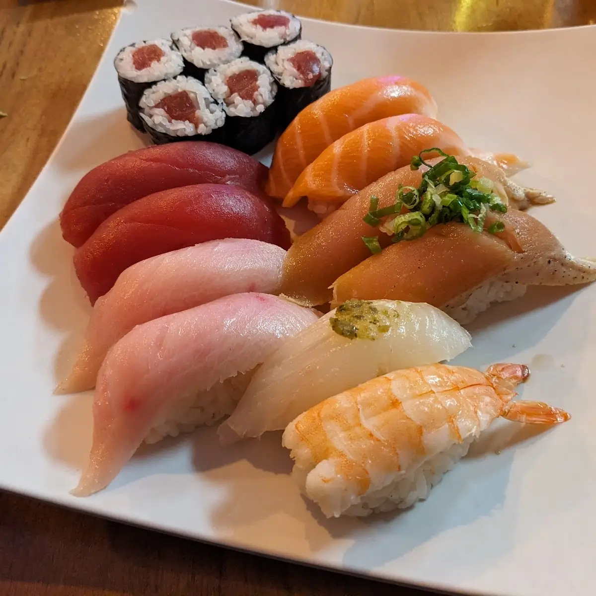 Sushi & Sashimi Combo