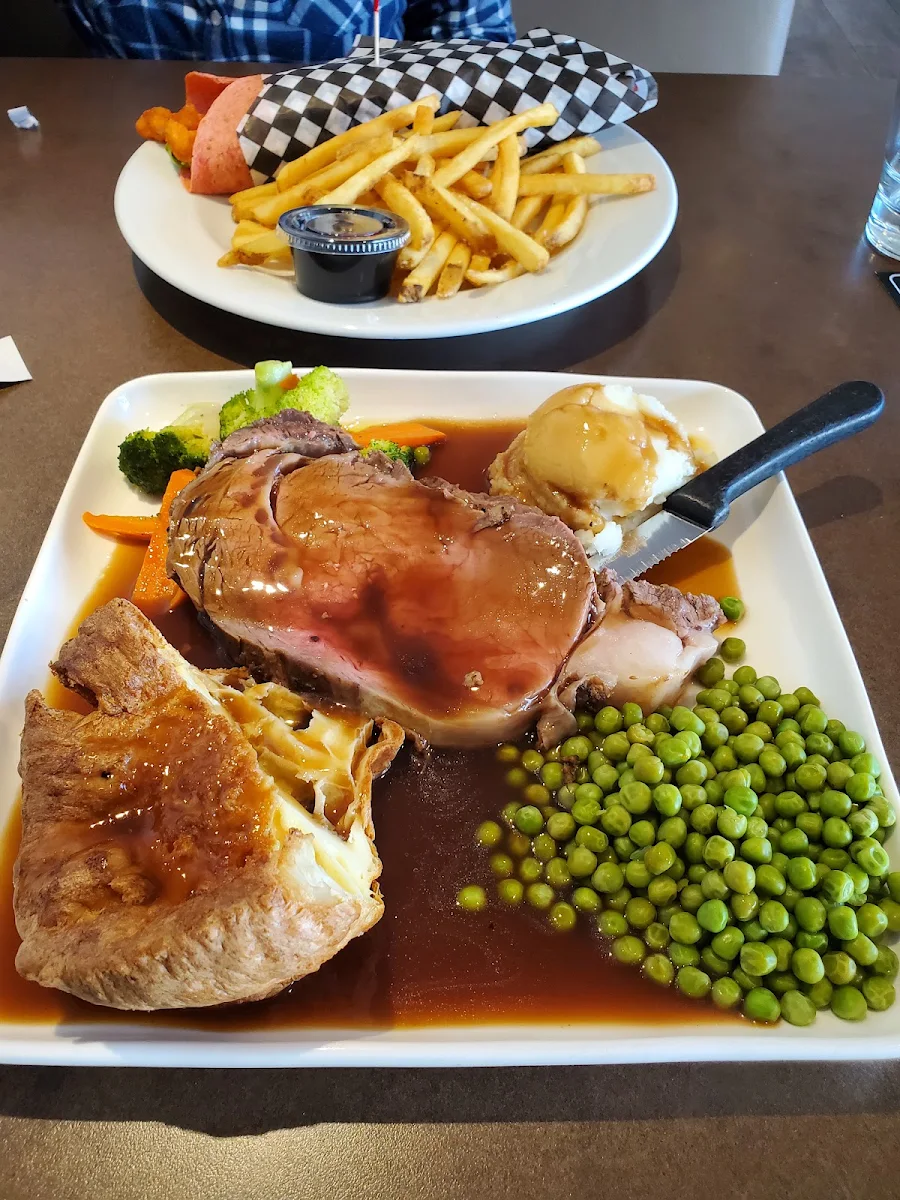 Prime Rib Meal, D.I. Restaurant & Lounge