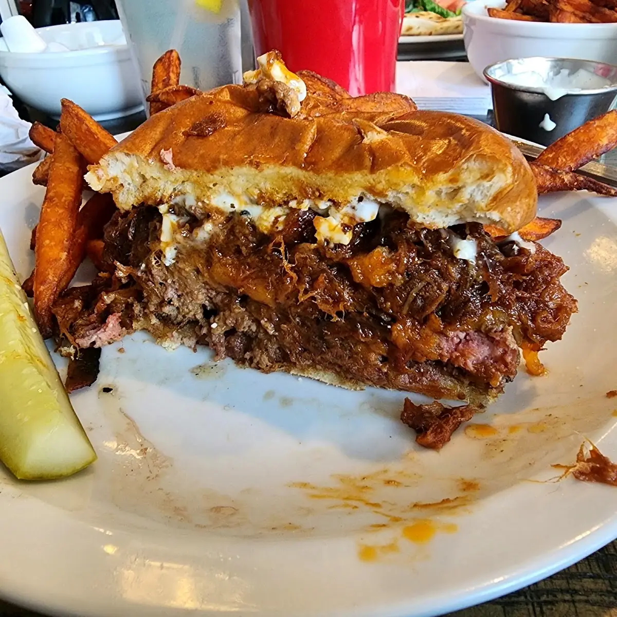 BBQ PULLED PORK BENEDICT