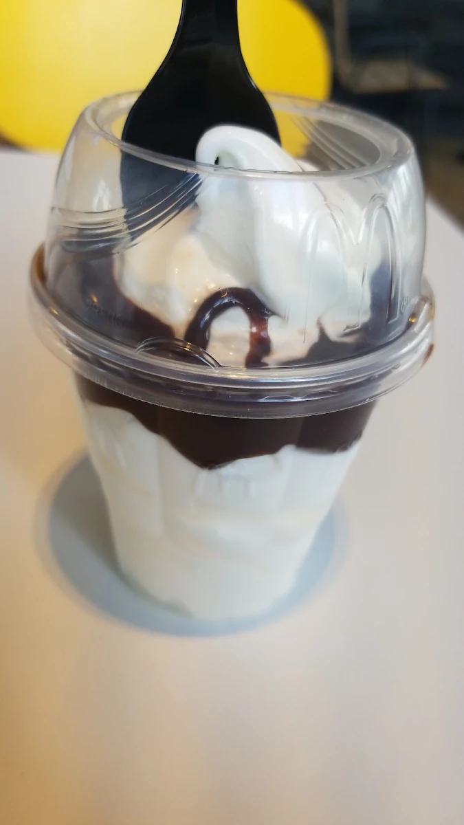 Coupe Glacé Au Chocolat, McDonald's