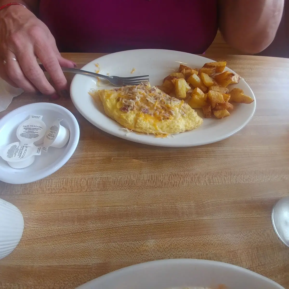 Bacon and Cheese Omelet with Hashbrowns