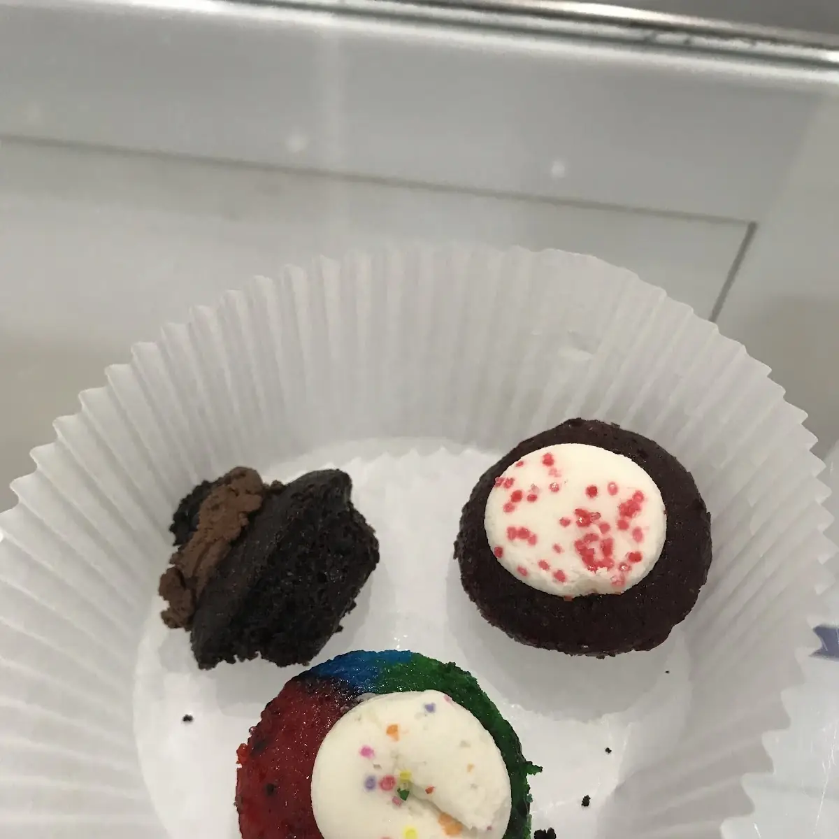 Chocolate Cupcake Red Velvet Cupcake