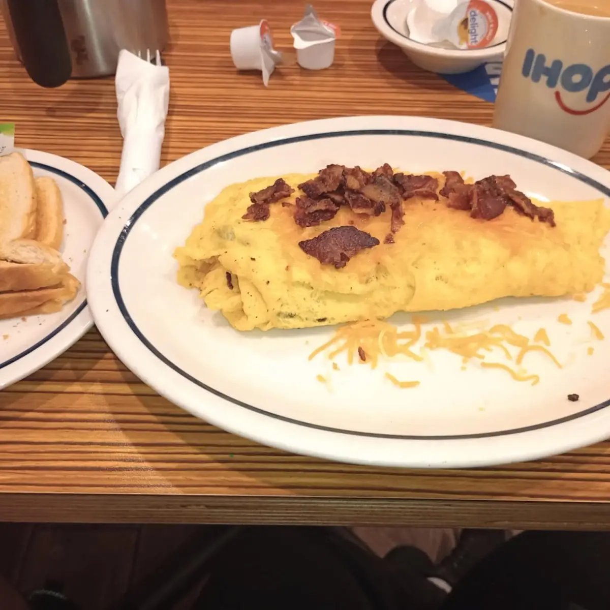 Bacon and Cheese Omelette with Hash Browns