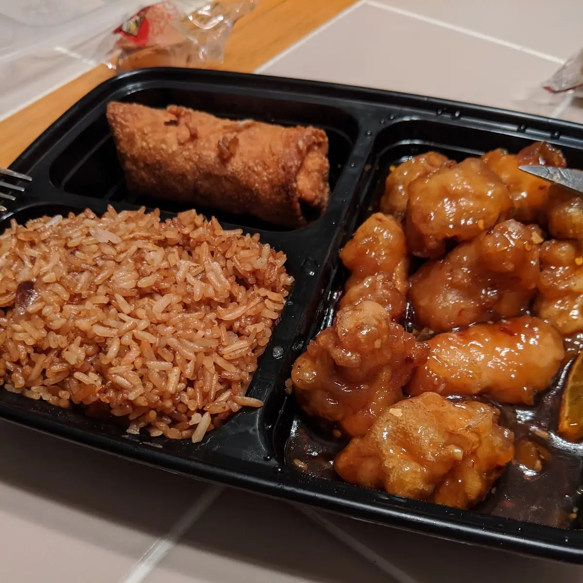 Phoenix & Dragon Sushi Roll 龙凤寿司卷