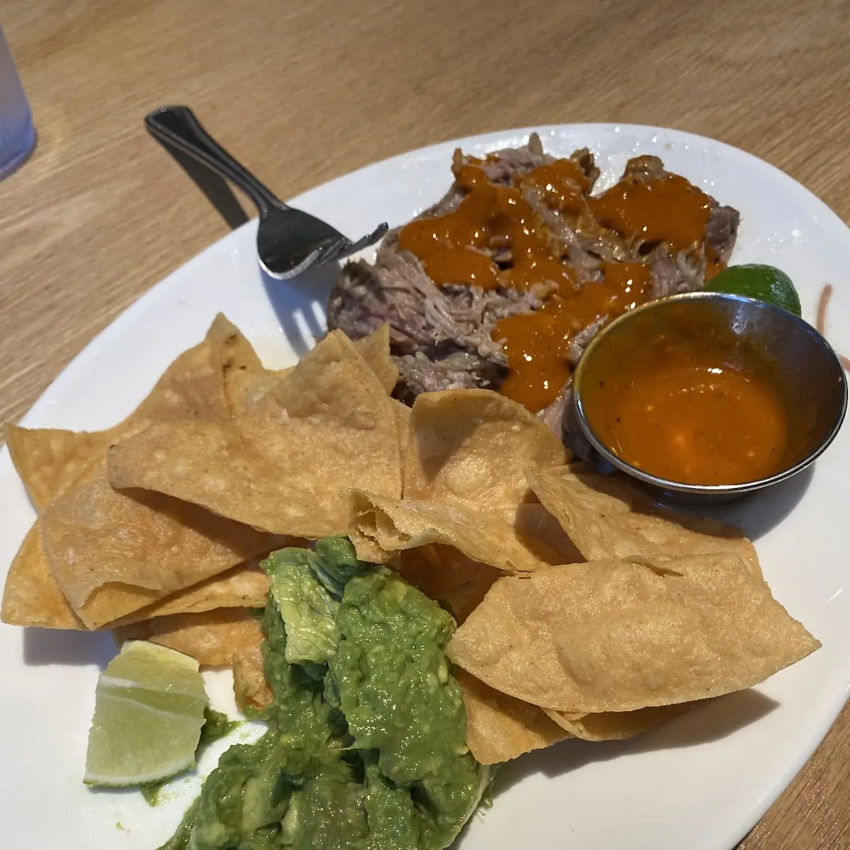 Pulled Pork with Chips and Guac