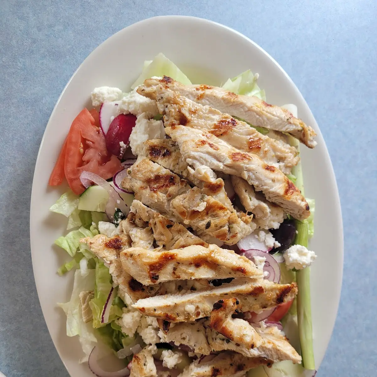 Greek Salad with Grill Chicken