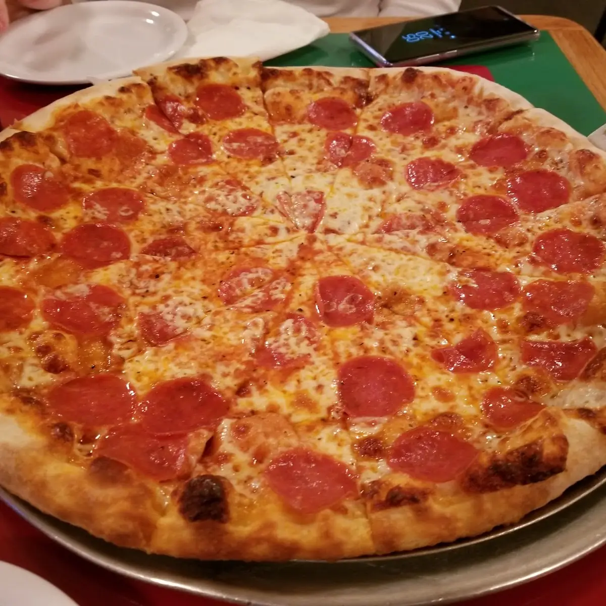 Large Pepperoni Pizza