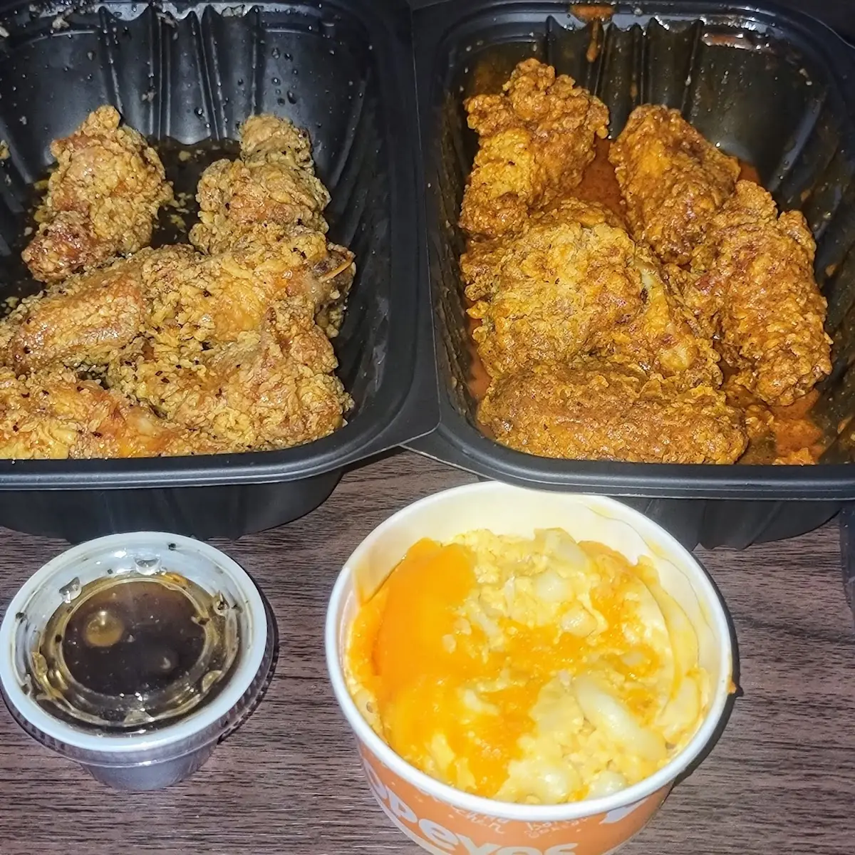 Chicken Wings Lemon Pepper and Hot