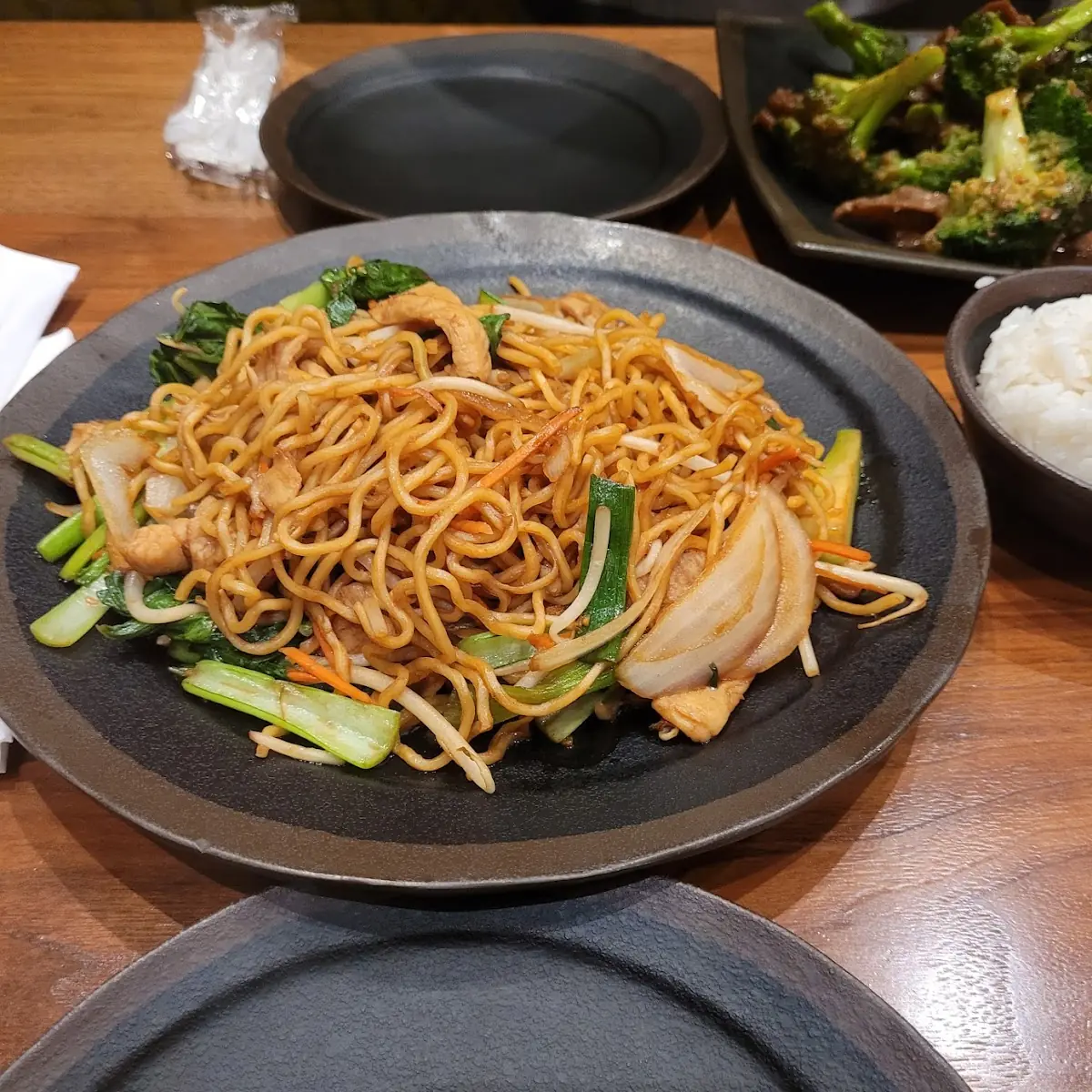 Chicken Lo Mein Noodles