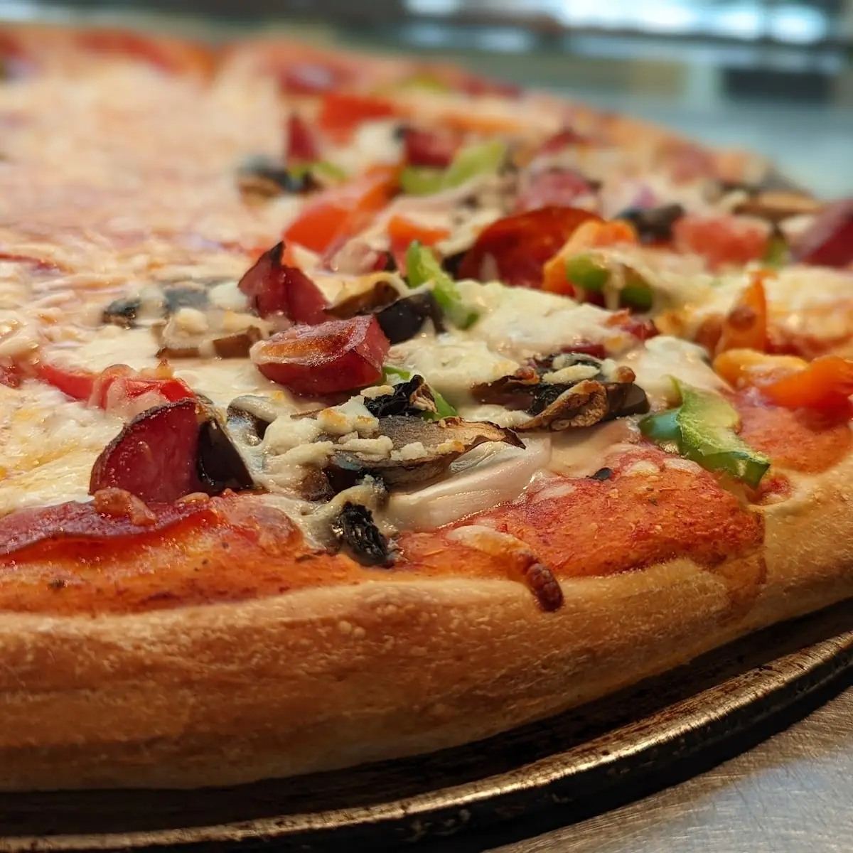 Supreme Pizza 16